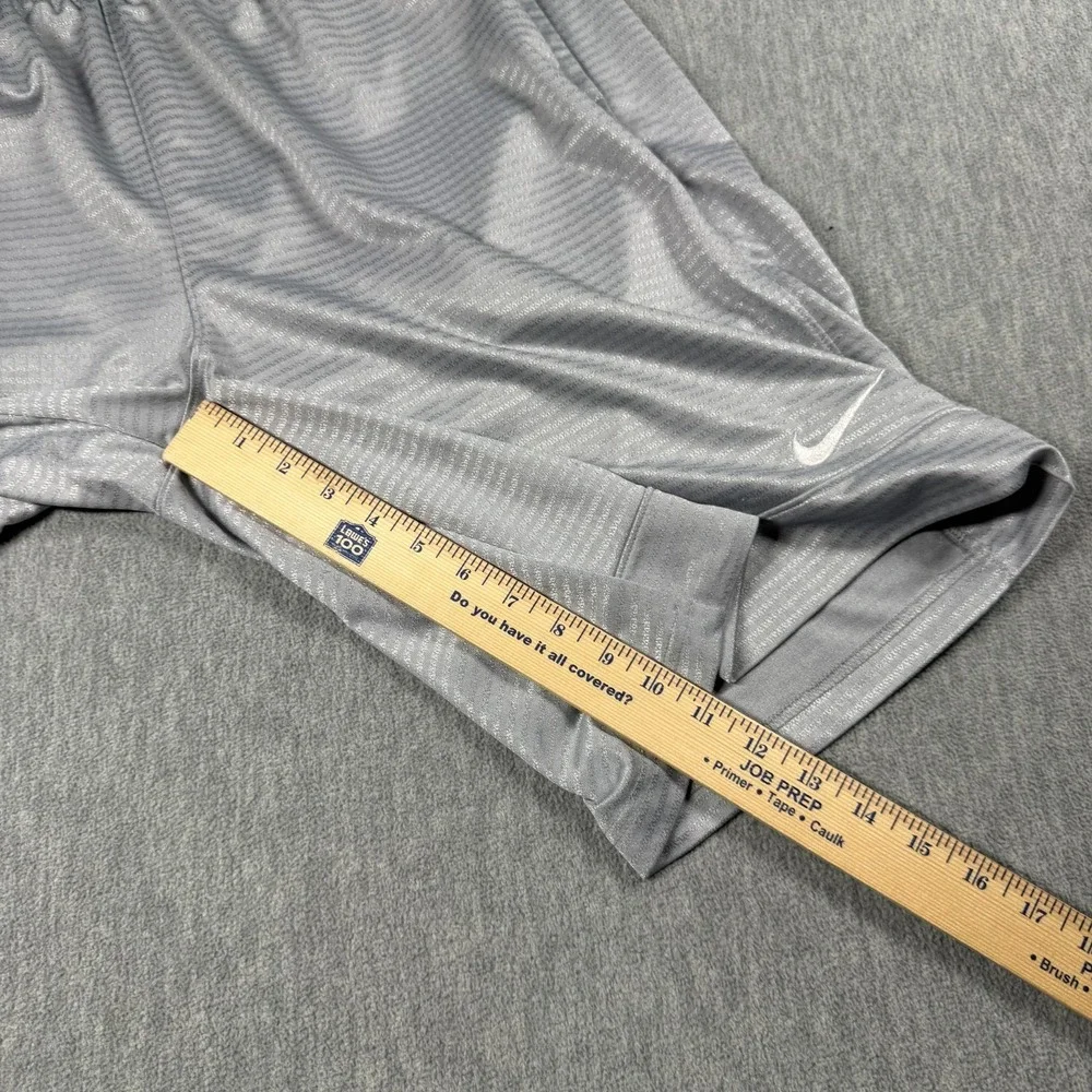 Nike Shorts Mens XL Grey Athletic Basketball Gym Workout Running Mesh Drawstring